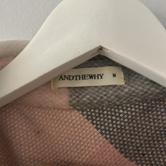 Pink plaid/flannel jacket size medium - Picture 4 of 6